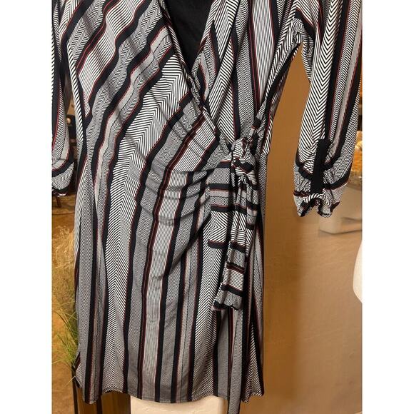 Liz Claiborne Women's Career Wrap Dress Size 8 - Picture 5 of 7